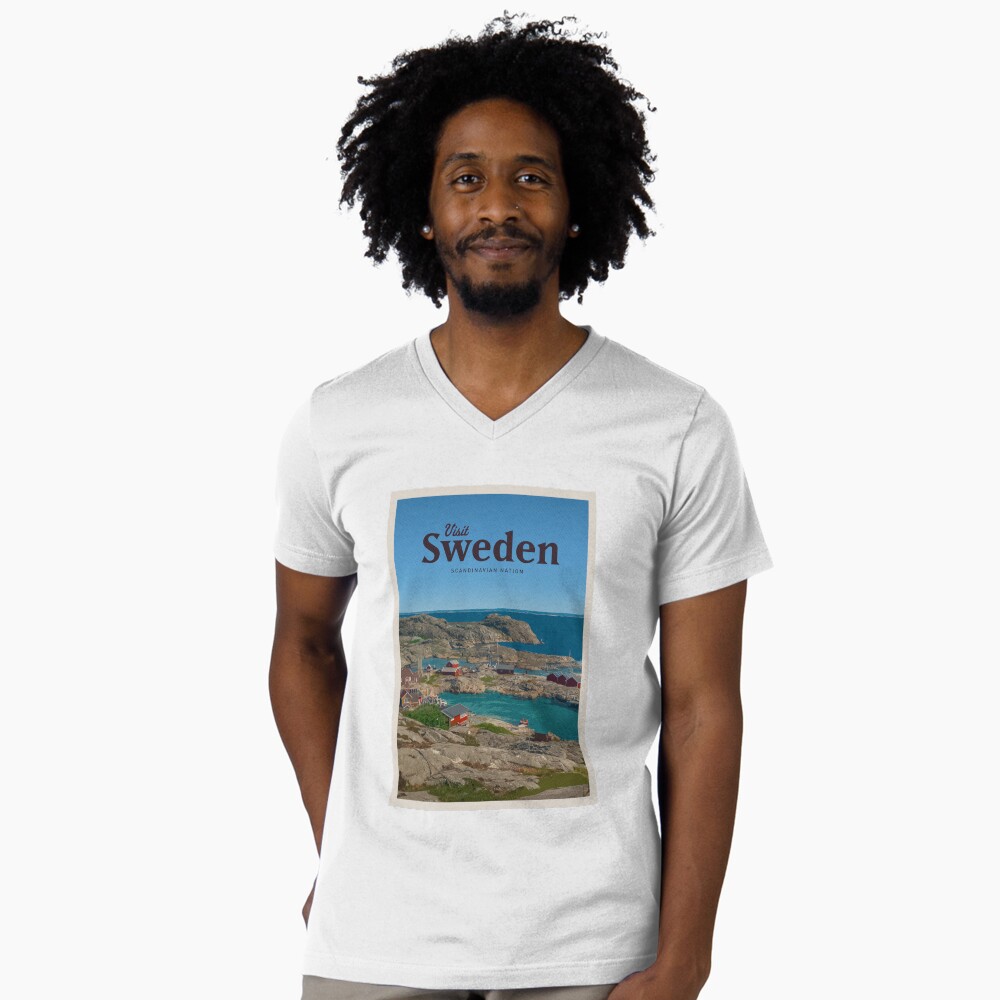 Vista previa del artículo con la obra «Camiseta de cuello en V», diseñado y vendido por Mercury Club.