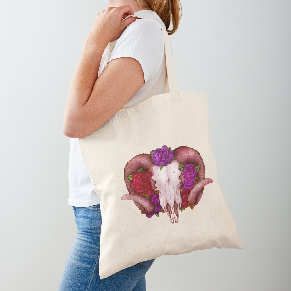 Aperçu de l'œuvre Tote bag classique créée et vendue par E Moss.