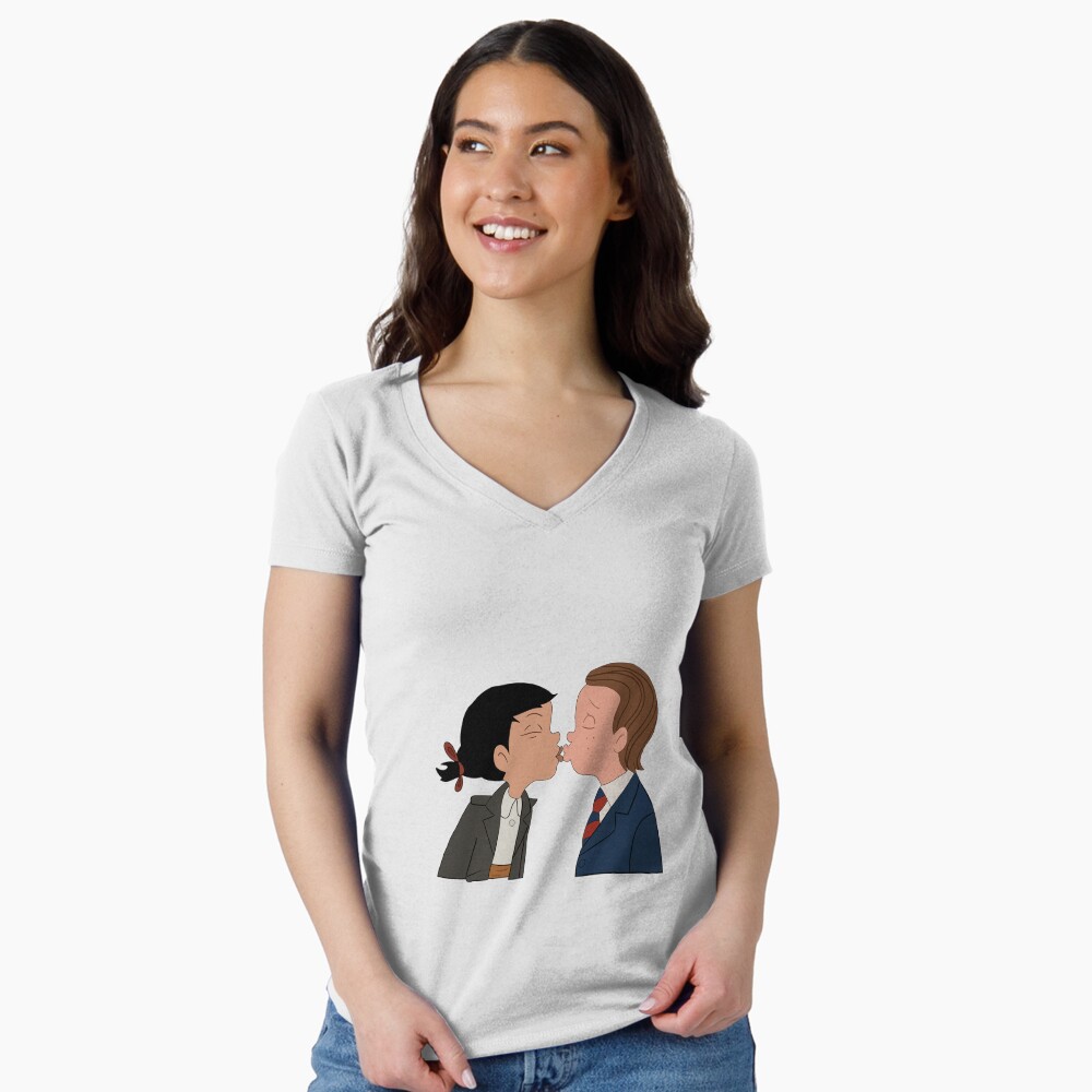 Vista previa del artículo con la obra «Camiseta entallada de cuello en V», diseñado y vendido por Katelyn Van Praet.
