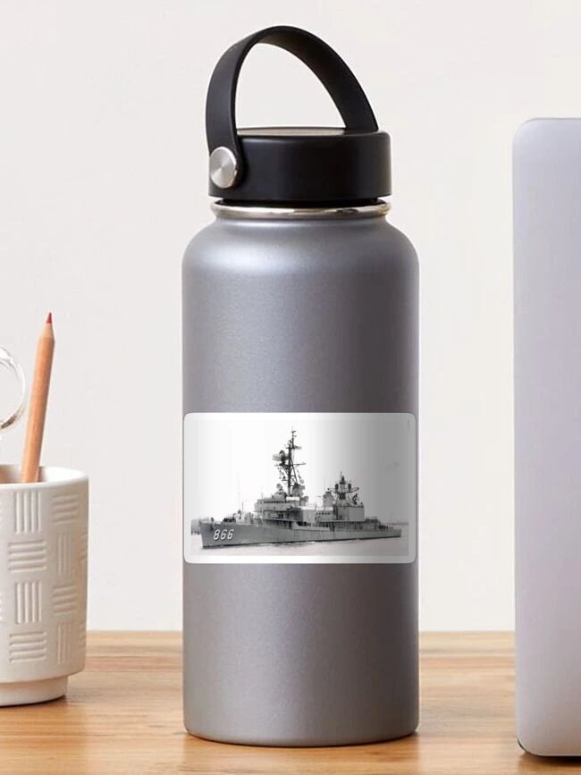 Aperçu 1 sur 3. Sticker avec l'œuvre MAGASIN DU NAVIRE USS CONE (DD-866) créée et vendue par militarygifts.