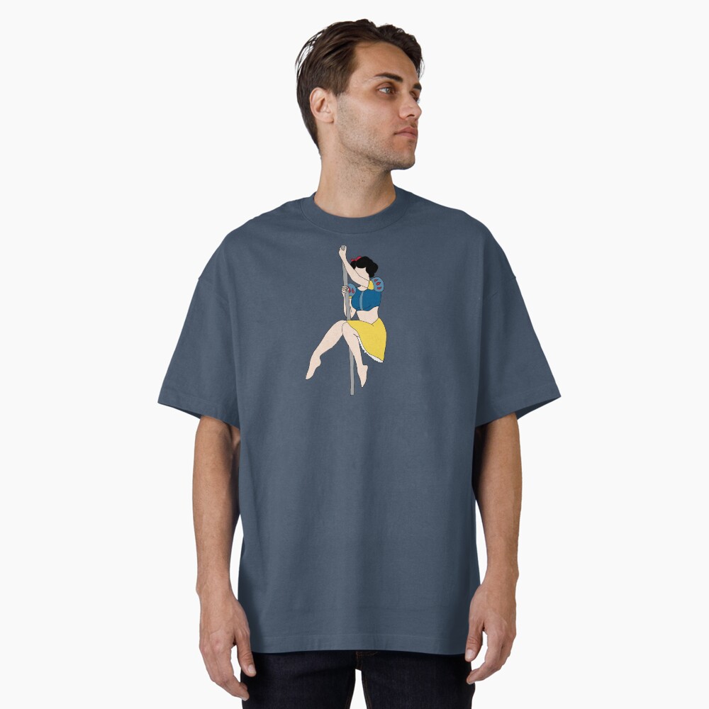 Artikel-Vorschau von Oversized T-Shirt, designt und verkauft von JayCee19.