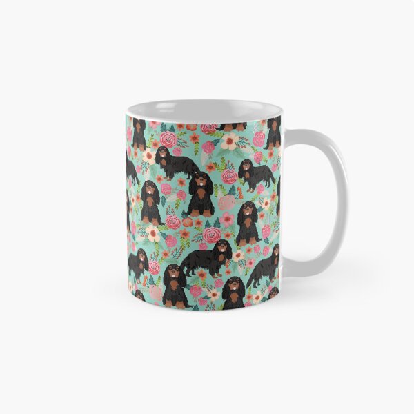 Aperçu de l'œuvre Cavalier King Charles Spaniel race de chien floral couleur de pelage noir et beige créée et vendue par PetFriendly.