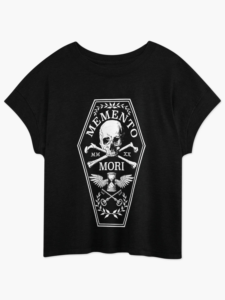 Imagen 1 de 4, Camiseta relajada con la obra Memento Mori, diseñada y vendida por RavenWake.