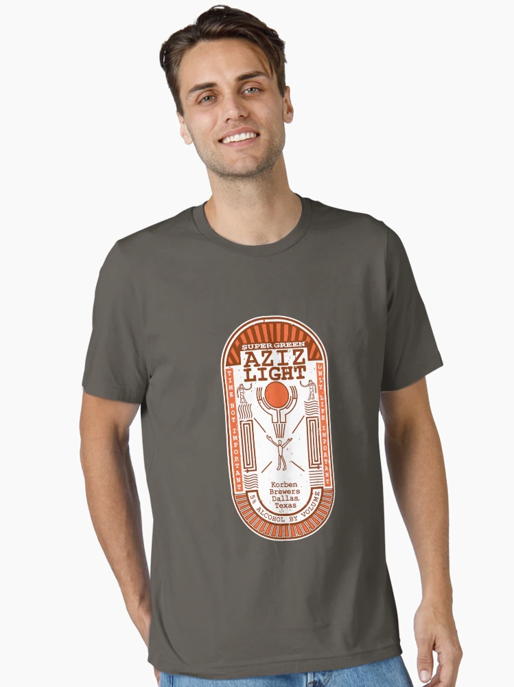 Imagen 2 de 7, Camiseta esencial con la obra Aziz Light-La brebaje divina-alternativa, diseñada y vendida por chewietoo.