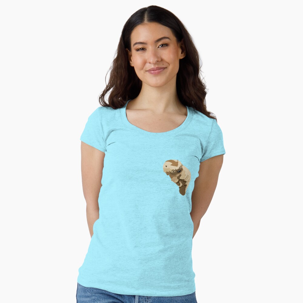 Aperçu de l'œuvre T-shirt échancré créée et vendue par emilysdoodles.