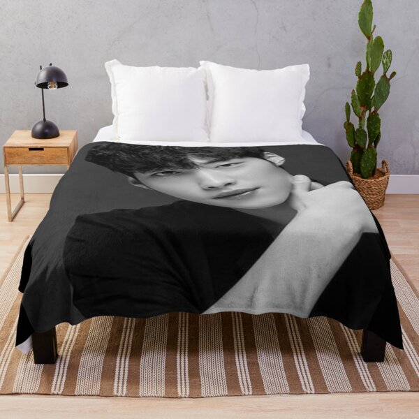 Item preview, woo do hwan The king: Eternal monarch designed and sold by maryetaa.