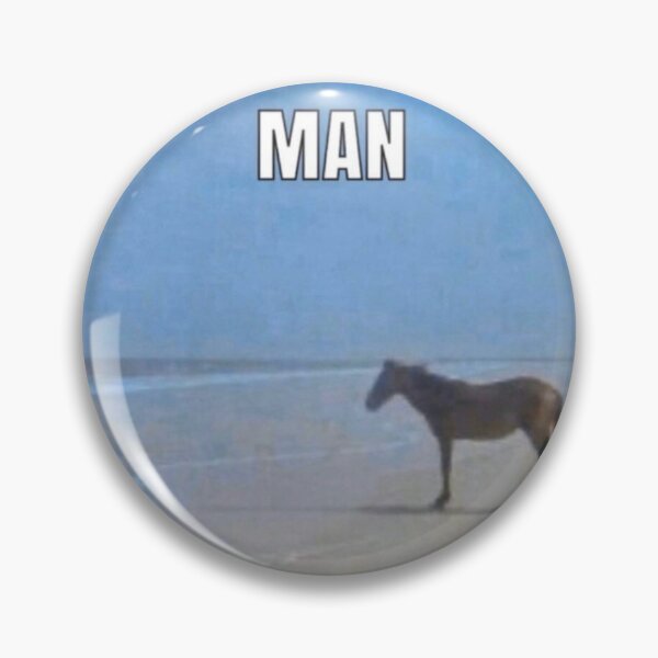 Aperçu de l'œuvre cheval au bord de l'océan 'man' meme créée et vendue par catalunar.