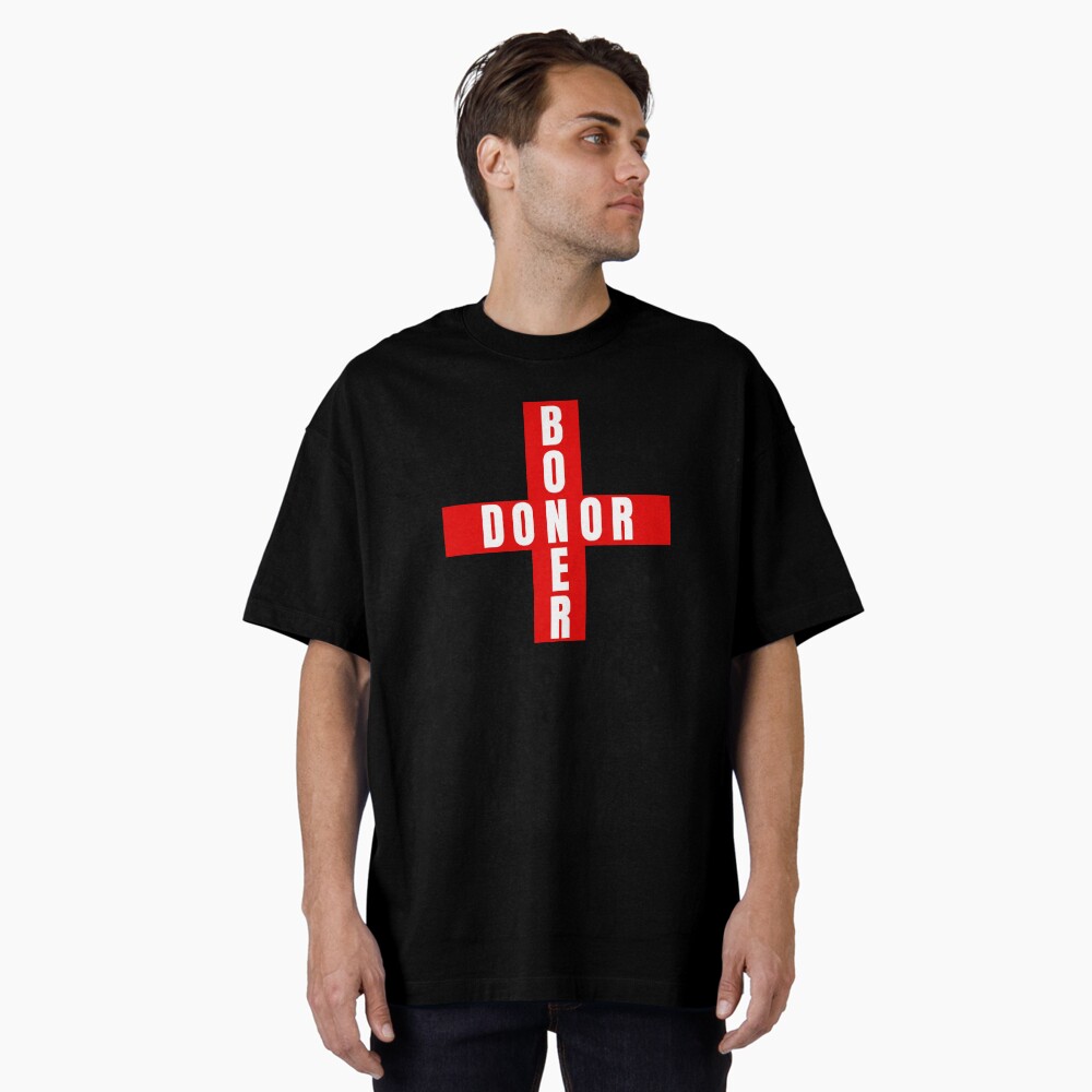 Aperçu de l'œuvre T-shirt oversize créée et vendue par Dear-Ashlin.