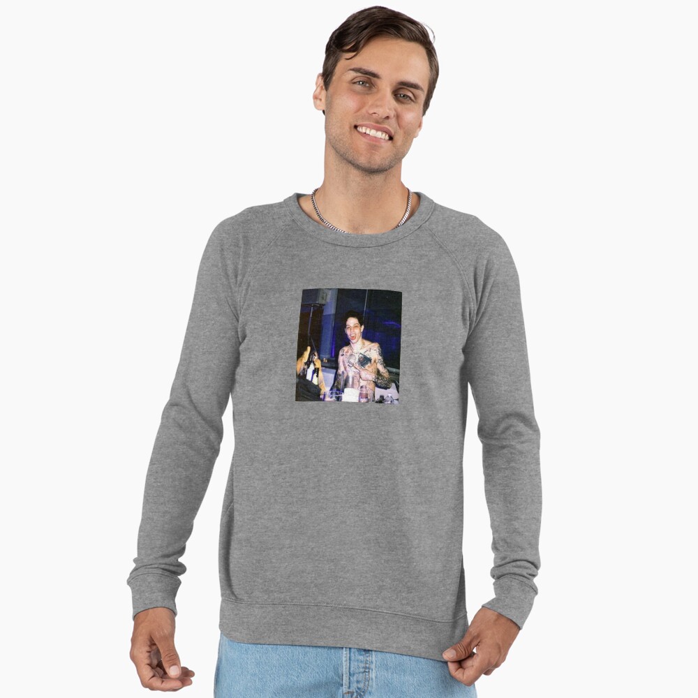 Artikel-Vorschau von Leichter Pullover, designt und verkauft von Hungry Hungry Buffalo.