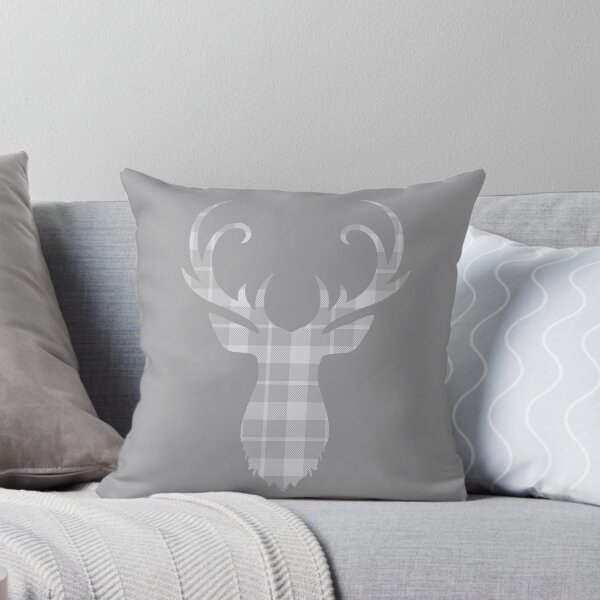 Artikelvorschau, Grauer Tartan Hirschkopf entworfen und verkauft von DirtyAngelFace Shop.