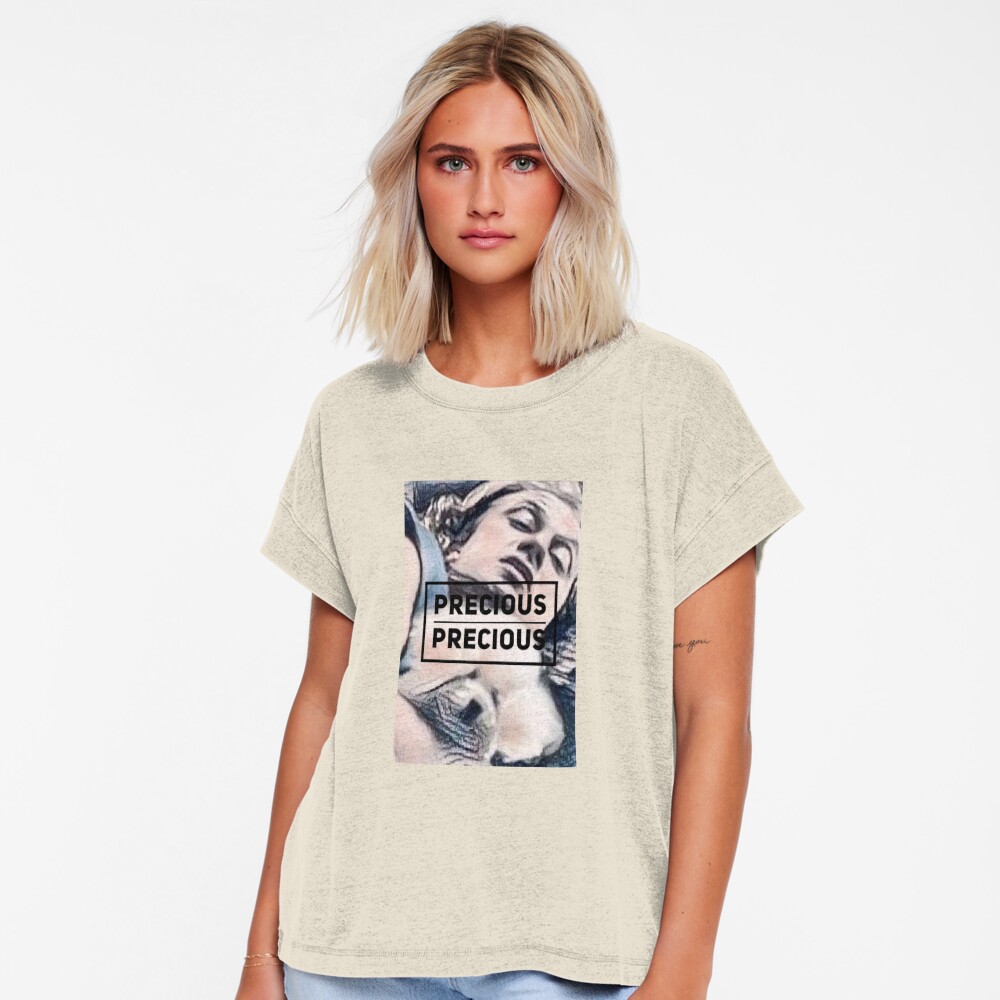 Aperçu de l'œuvre T-shirt décontracté créée et vendue par shantishirts.