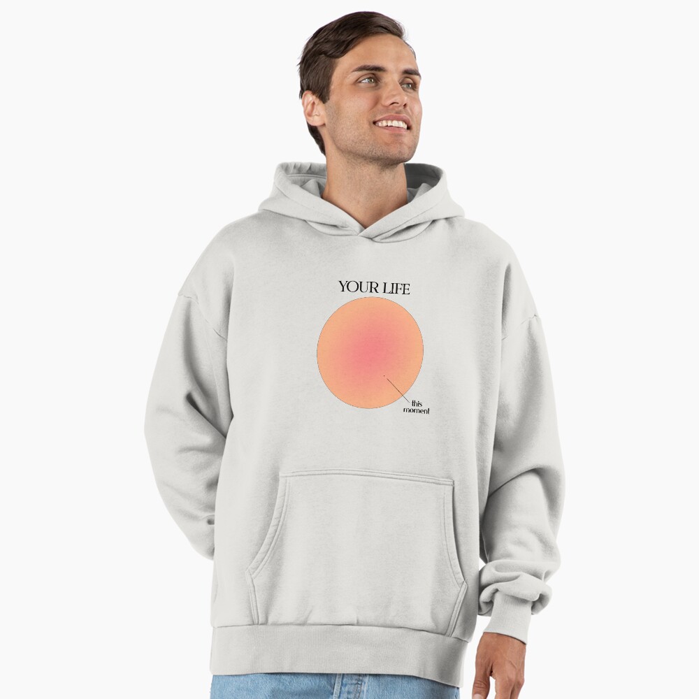 Aperçu de l'œuvre Sweat à capuche oversize premium créée et vendue par danielalorenzo.