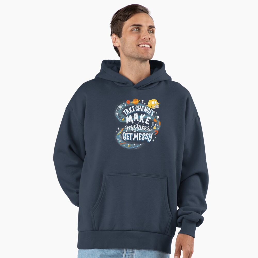 Vista previa del artículo con la obra «Sudadera con capucha oversize prémium», diseñado y vendido por Kit Cronk.