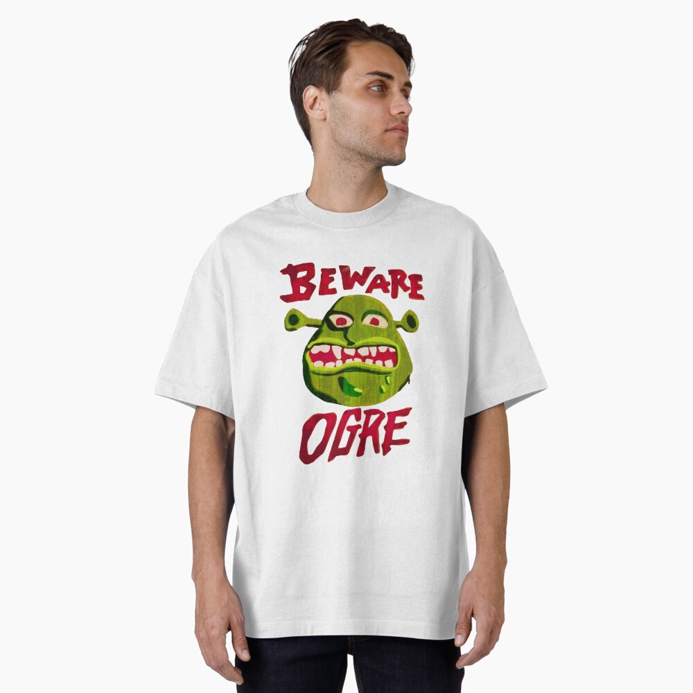 Aperçu de l'œuvre T-shirt oversize créée et vendue par mavydesigns.