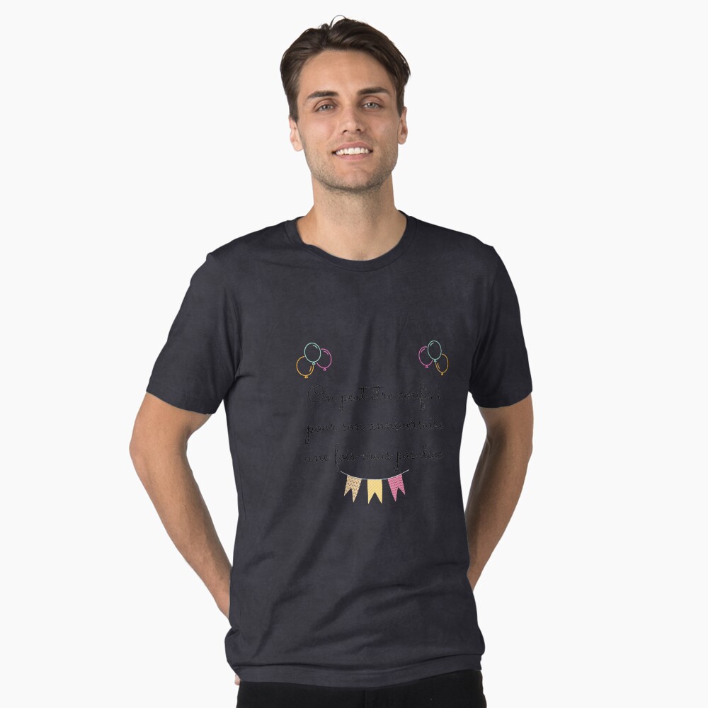 Aperçu de l'œuvre T-shirt délavé vintage créée et vendue par leonmarket.