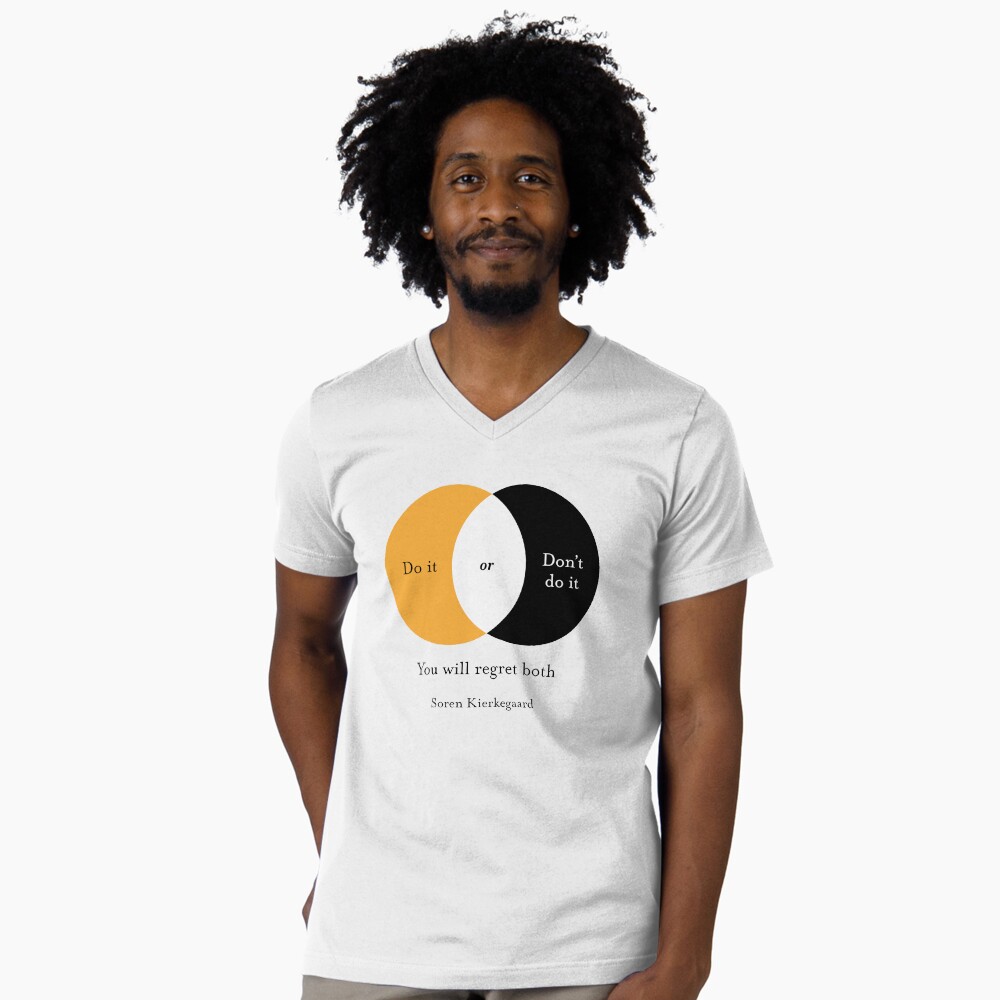 Aperçu de l'œuvre T-shirt col V créée et vendue par Carry The Fire Creative.