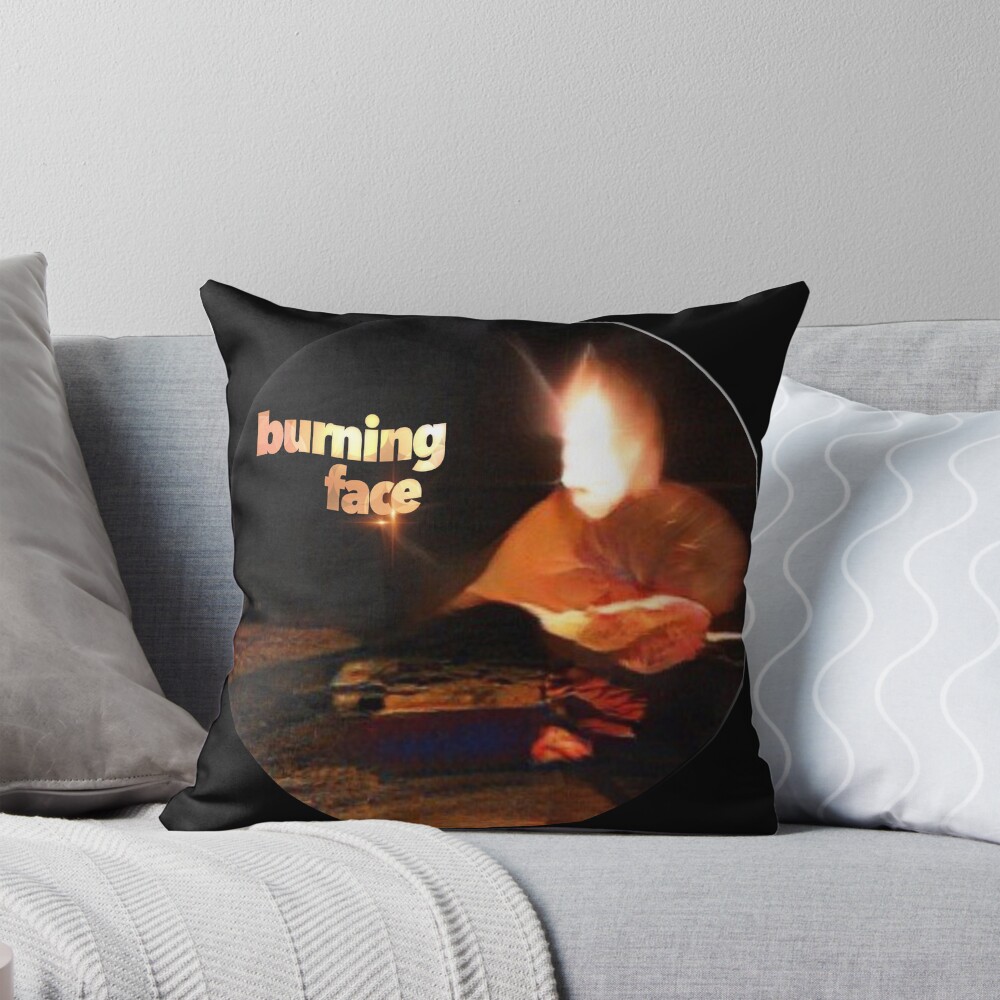 Aperçu de l'œuvre Coussin créée et vendue par Klementsen.