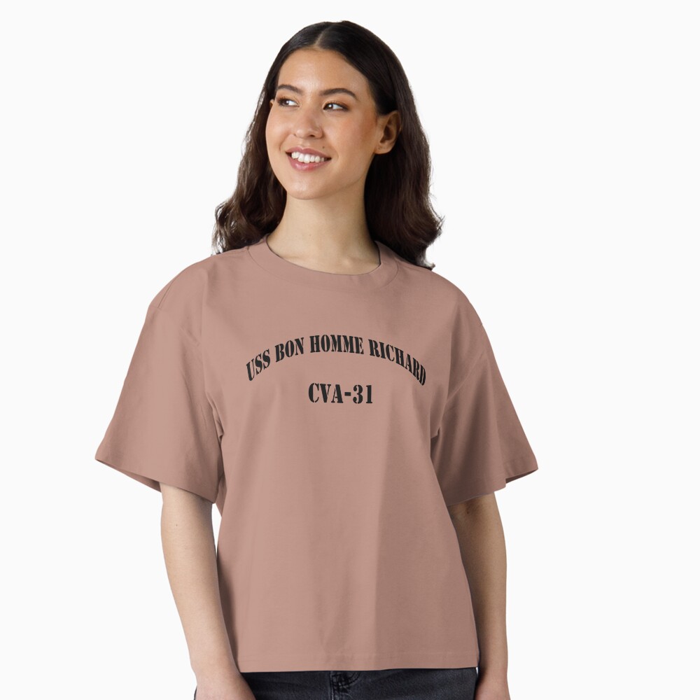 Aperçu de l'œuvre T-shirt boxy créée et vendue par militarygifts.