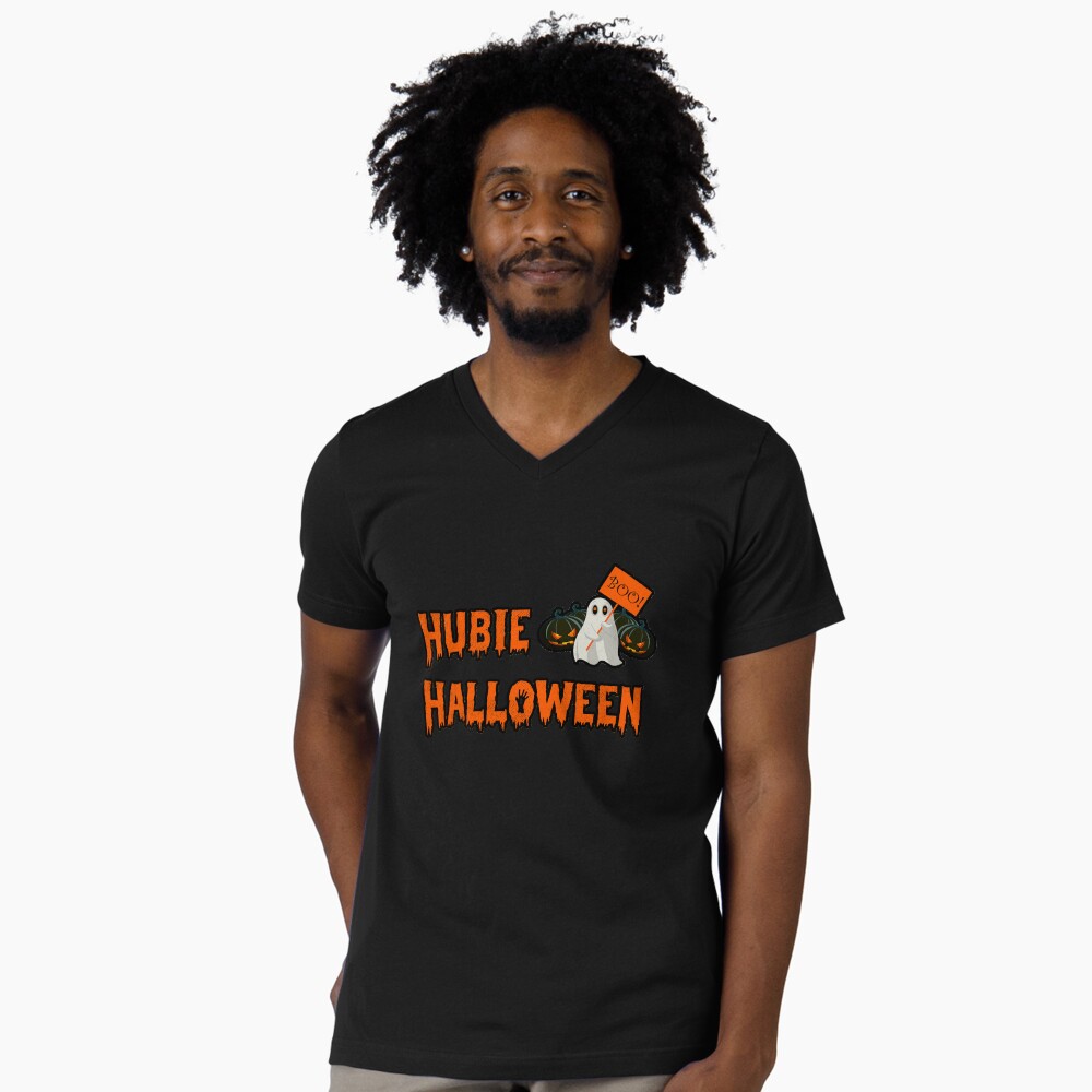 Aperçu de l'œuvre T-shirt col V créée et vendue par TaylorRippin.