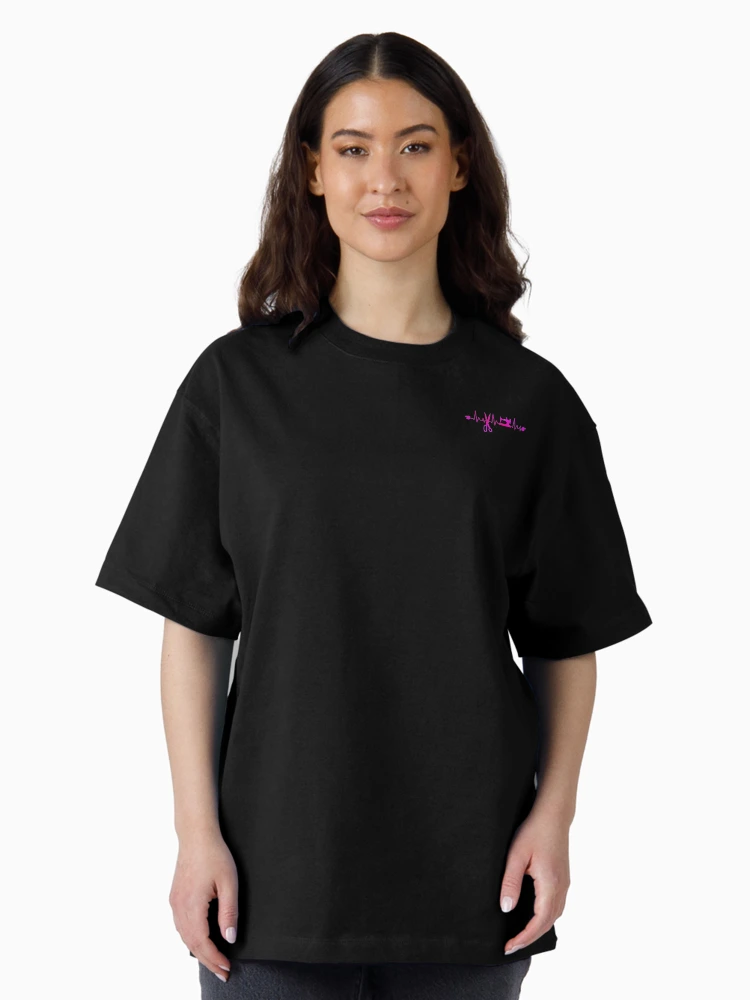 Imagen 3 de 7, Camiseta oversize con la obra Máquina de coser de la máquina de coser de la tela del latido del corazón de la costurera de la alcantarilla, diseñada y vendida por RogerGift.