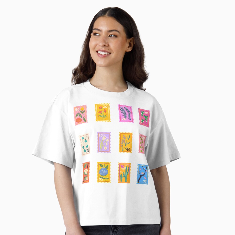Aperçu de l'œuvre T-shirt boxy créée et vendue par Dollfacedesign.