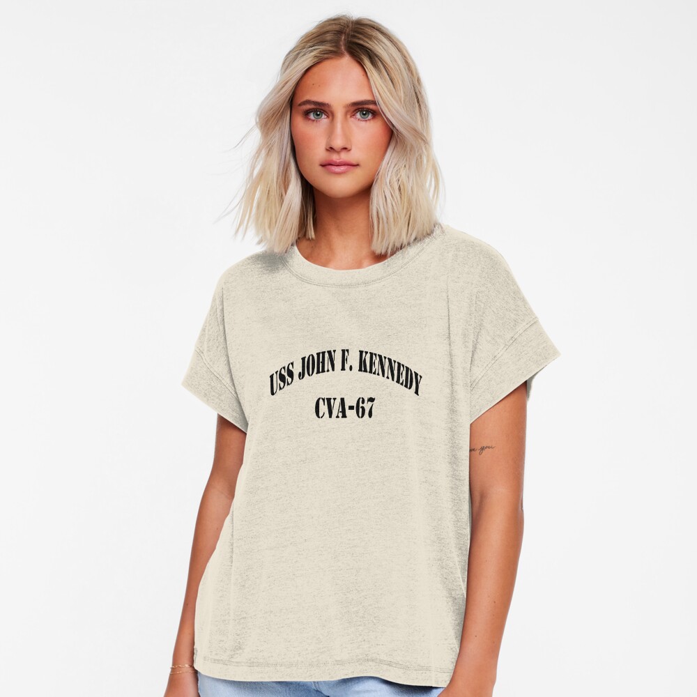 Aperçu de l'œuvre T-shirt décontracté créée et vendue par militarygifts.