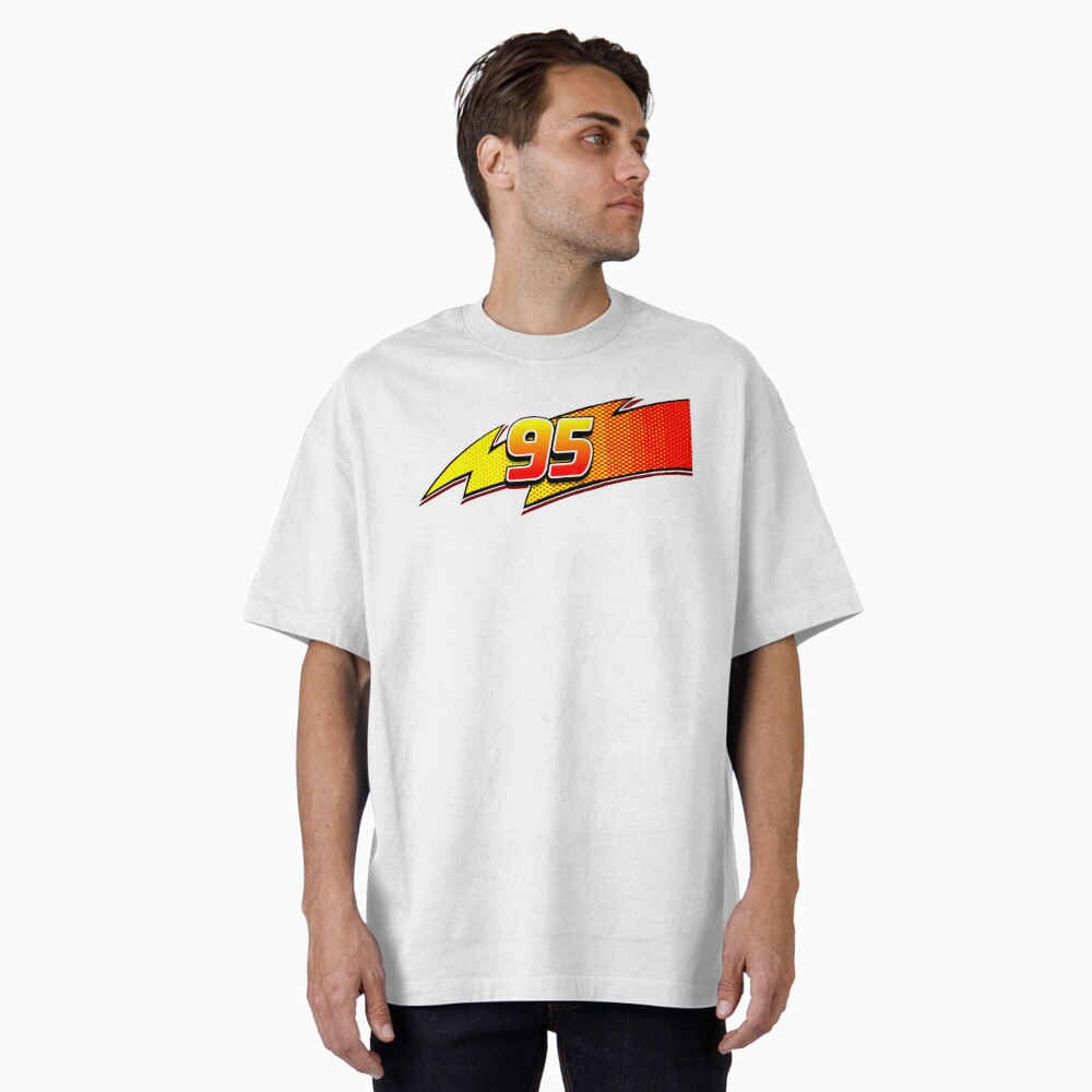 Aperçu de l'œuvre T-shirt oversize créée et vendue par Bella Ingraham.
