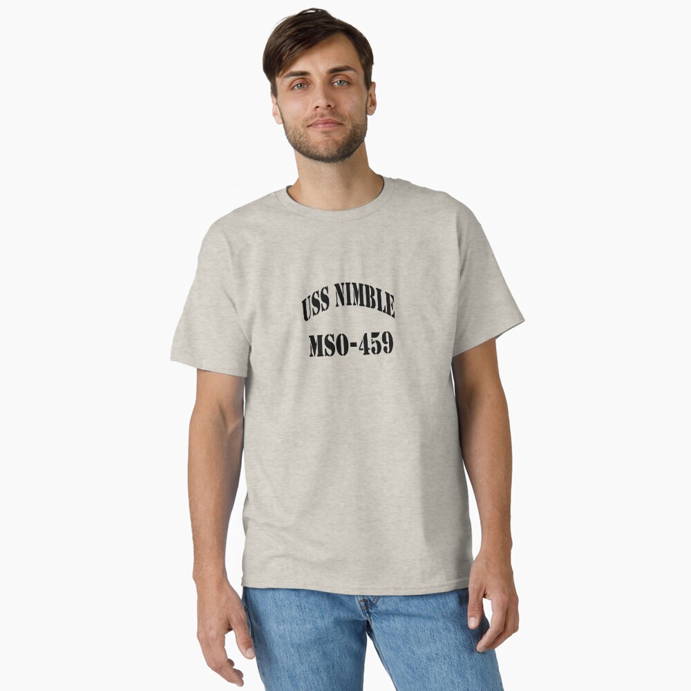 Aperçu de l'œuvre T-shirt classique créée et vendue par militarygifts.