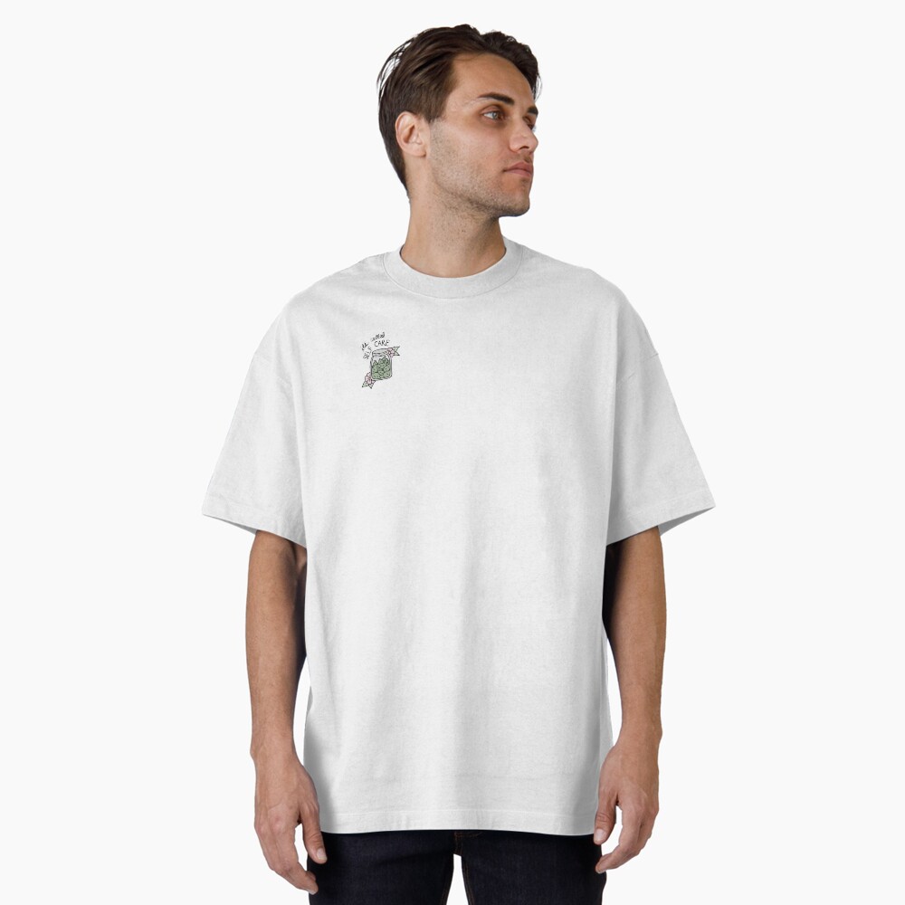 Aperçu de l'œuvre T-shirt oversize créée et vendue par karlie lewis.
