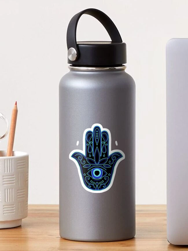 Aperçu 1 sur 3. Sticker avec l'œuvre Main de hamsa d'oeil mauvais / main spirituelle d'oeil bleu créée et vendue par AkiruzArt.