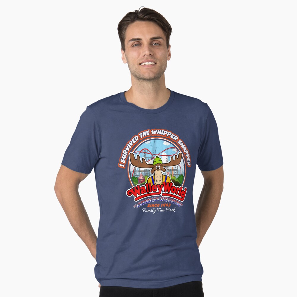 Aperçu de l'œuvre T-shirt délavé vintage créée et vendue par Alema Art.