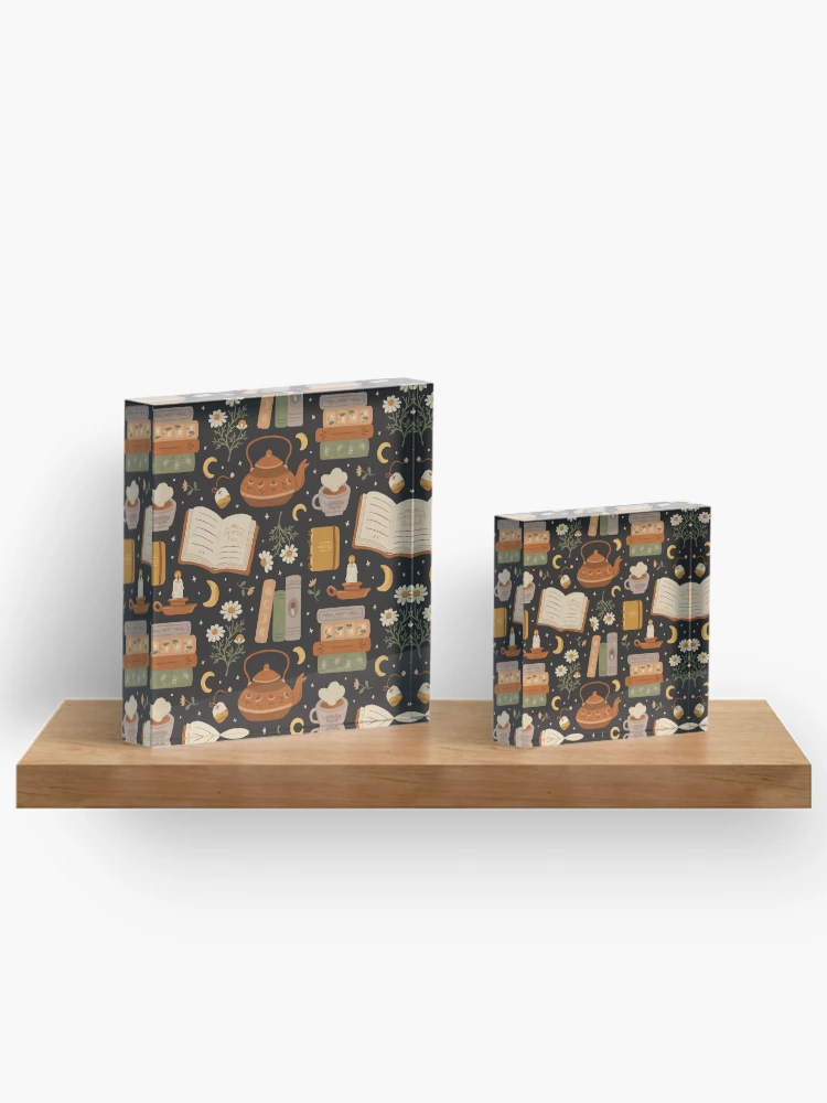 Aperçu 3 sur 5. Bloc acrylique avec l'œuvre De doux rêves livresques créée et vendue par ohjessmarie.