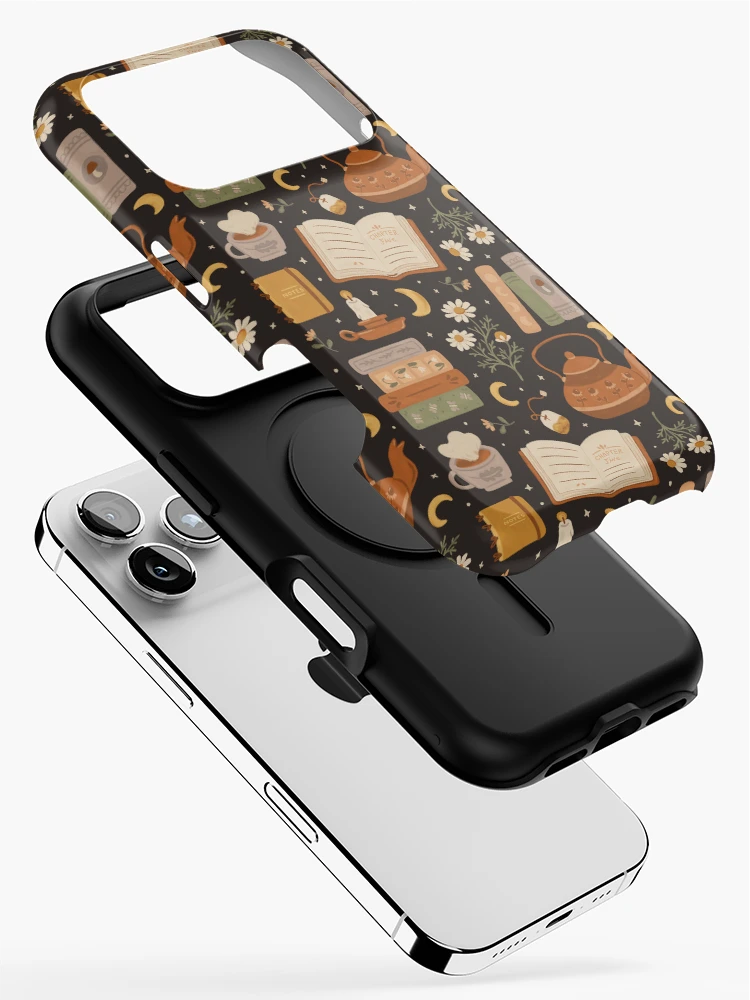 Aperçu 2 sur 4. Coque iPhone avec l'œuvre De doux rêves livresques créée et vendue par ohjessmarie.