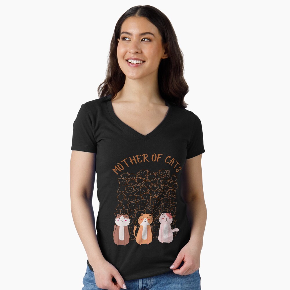Artikel-Vorschau von Tailliertes T-Shirt mit V-Ausschnitt, designt und verkauft von family37.
