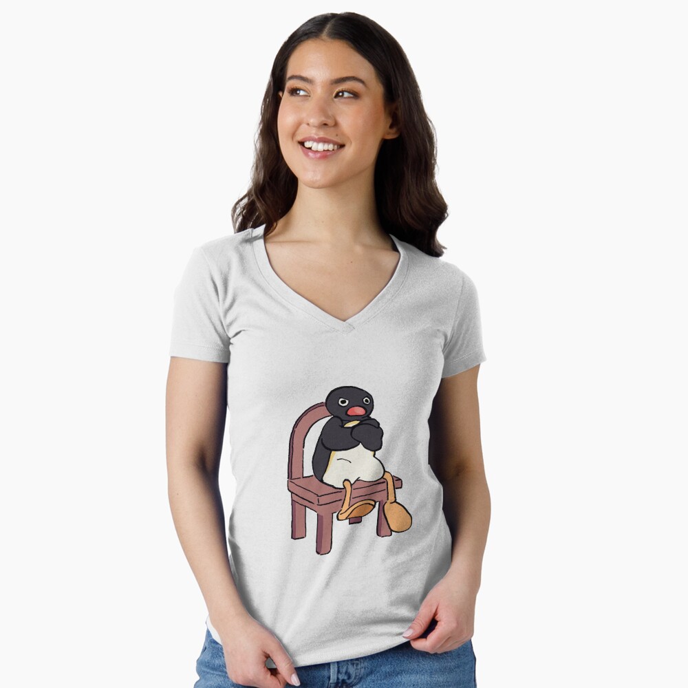 Aperçu de l'œuvre T-shirt moulant col V créée et vendue par RansRoom.