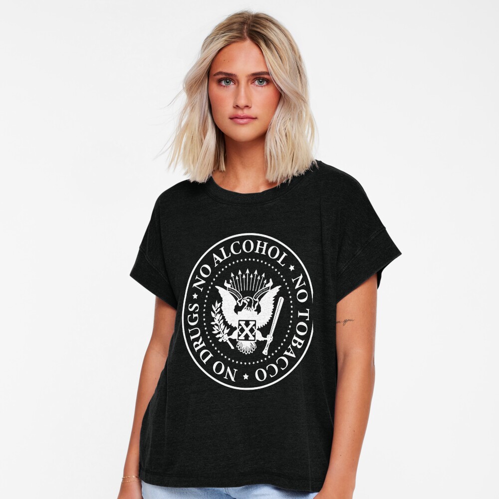 Vista previa del artículo con la obra «Camiseta relajada», diseñado y vendido por xKRISHNACOREx.