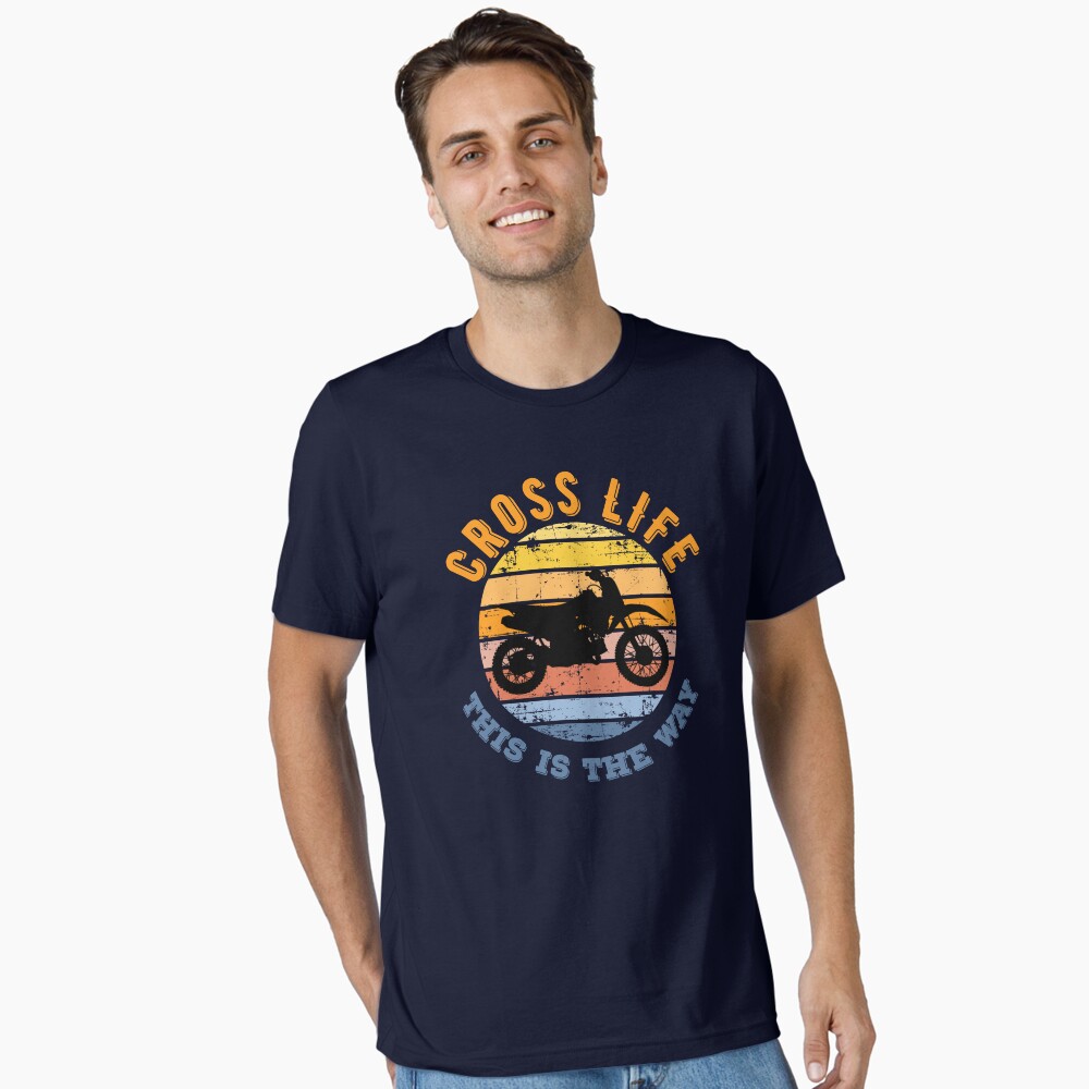 Vista previa del artículo con la obra «Camiseta esencial», diseñado y vendido por WorldEngine.