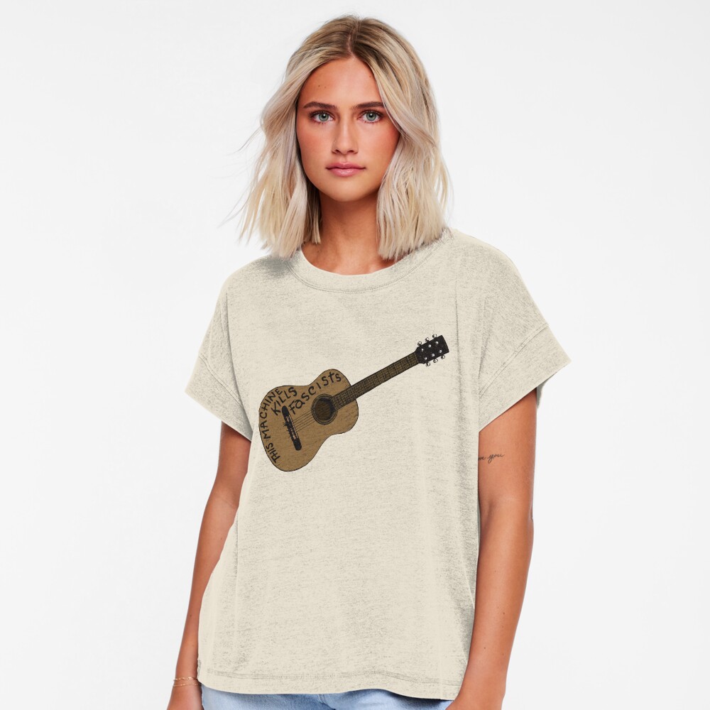 Aperçu de l'œuvre T-shirt décontracté créée et vendue par Karl Whitney.