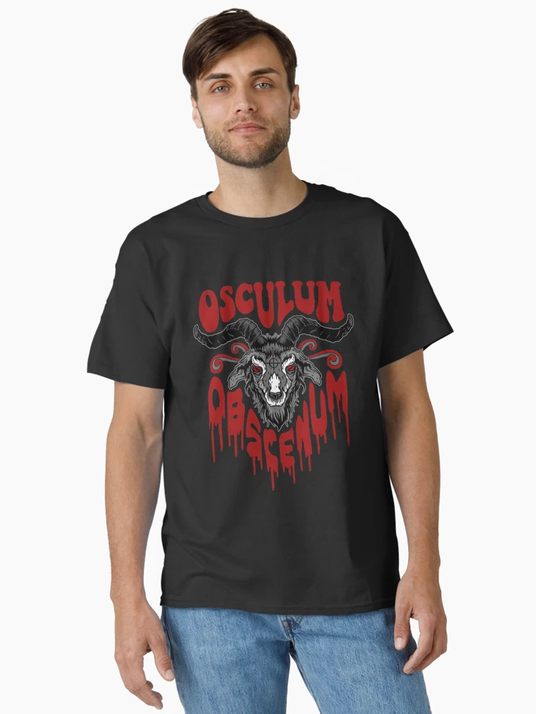 Aperçu 2 sur 7. T-shirt classique avec l'œuvre Oscule obcénum créée et vendue par CallanStore.