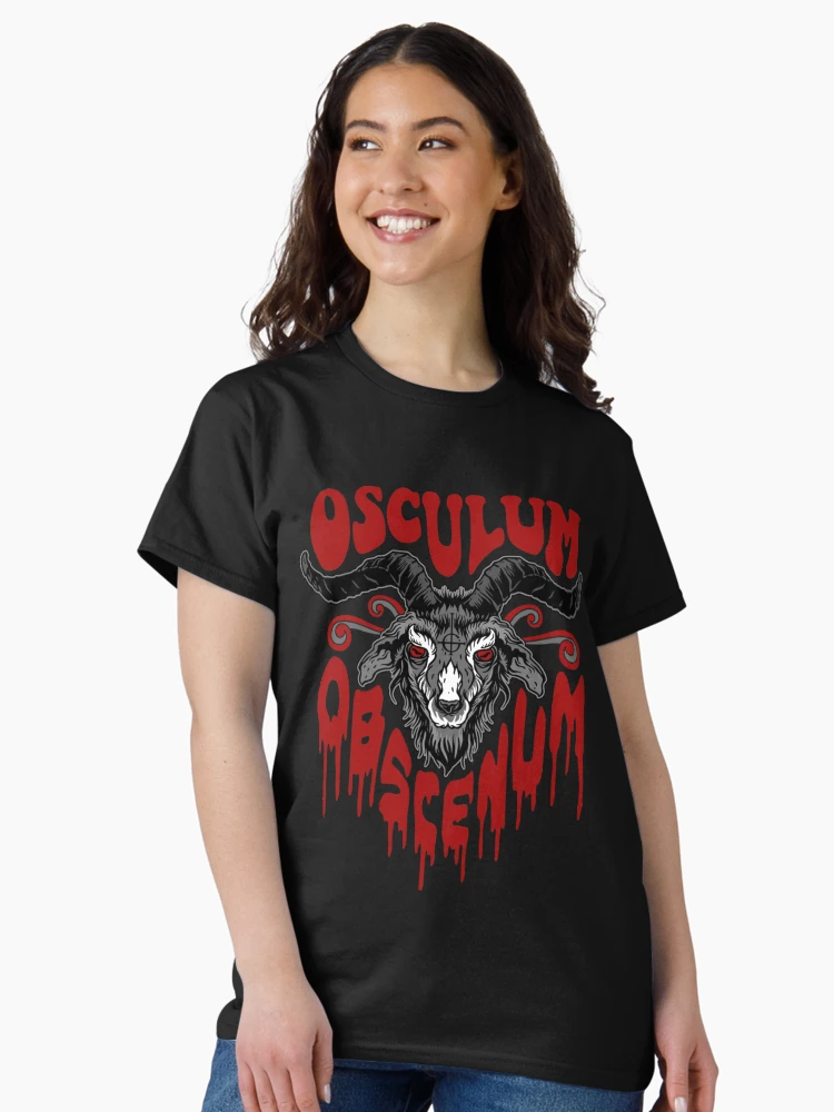 Aperçu 3 sur 7. T-shirt classique avec l'œuvre Oscule obcénum créée et vendue par CallanStore.