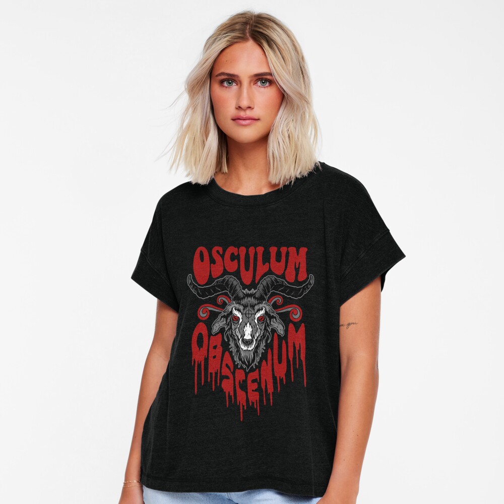 Aperçu de l'œuvre T-shirt décontracté créée et vendue par CallanStore.