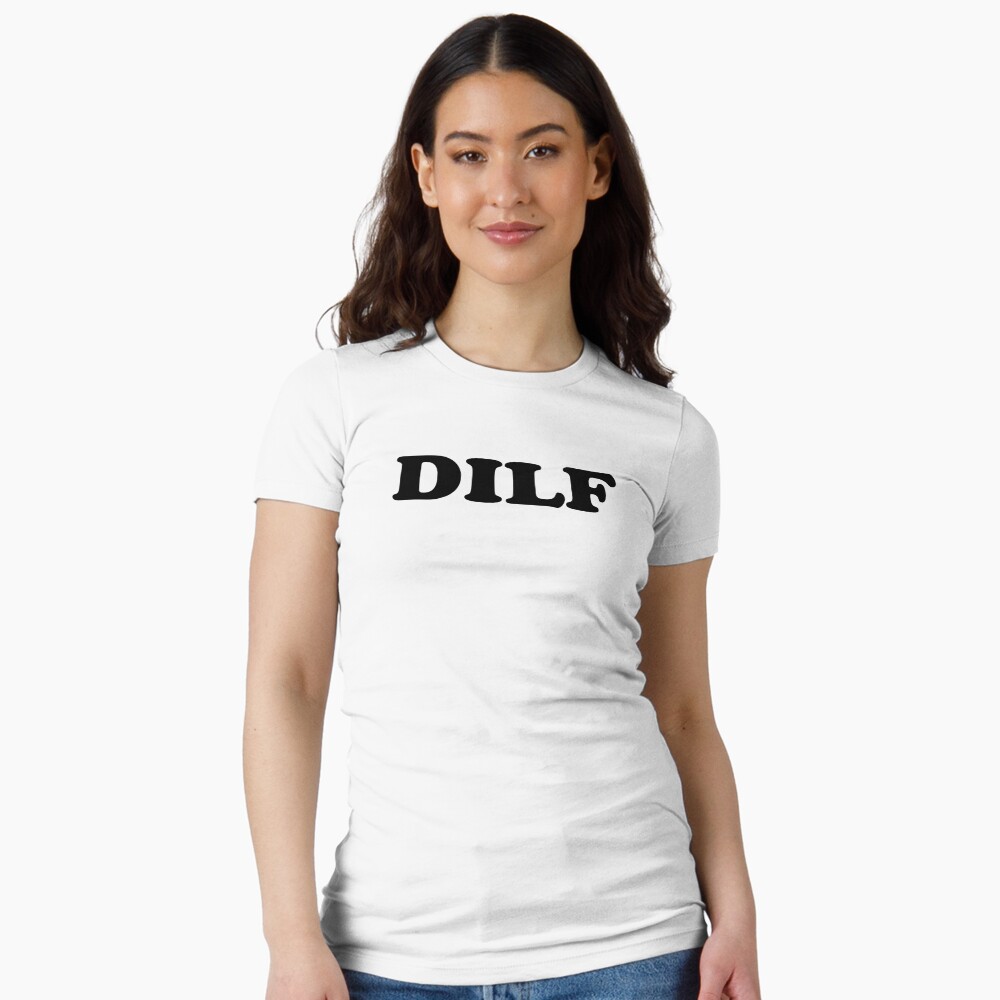 Artikel-Vorschau von Tailliertes T-Shirt, designt und verkauft von TheShirtYurt.