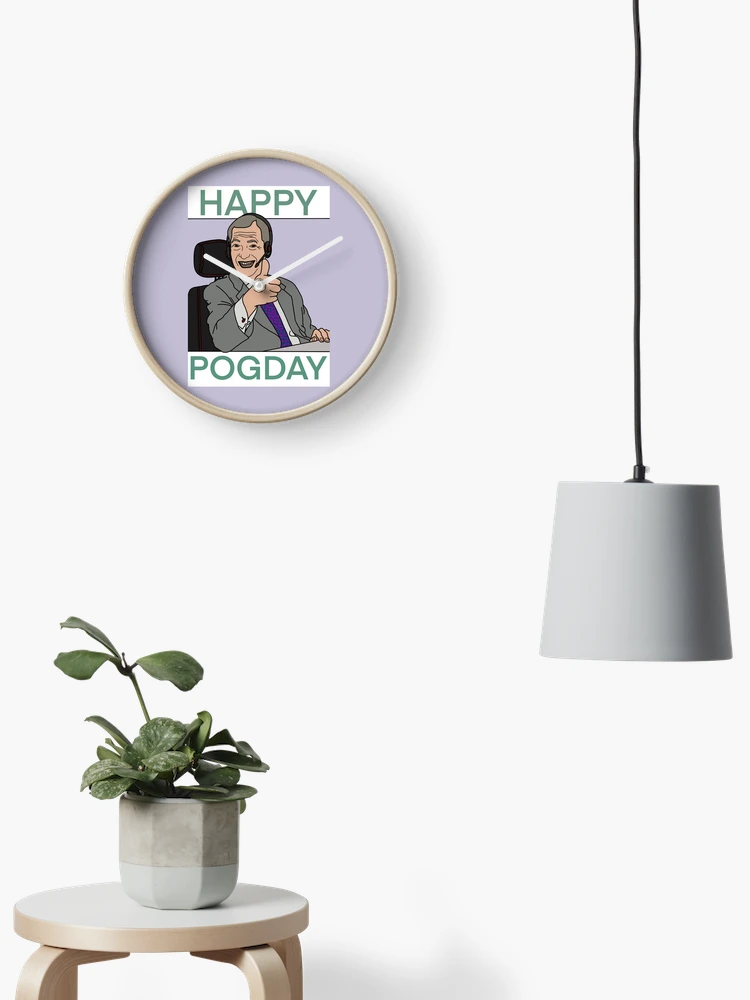 Imagen 2 de 4, Reloj con la obra Feliz Pogday - Nigel Farage, diseñada y vendida por madddie-m.