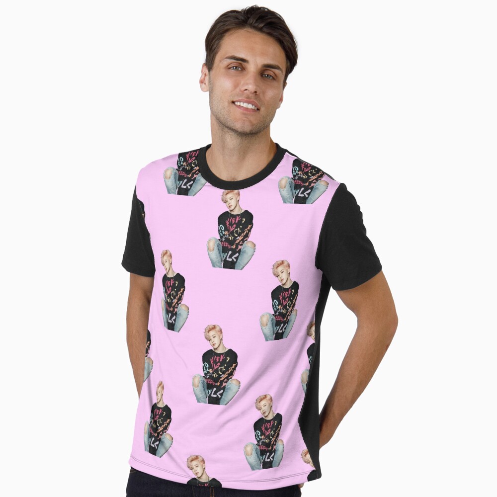 Vista previa del artículo con la obra «Camiseta gráfica», diseñado y vendido por Seugriseyo.