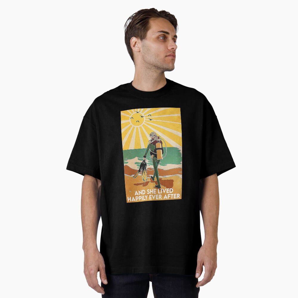 Artikel-Vorschau von Oversized T-Shirt, designt und verkauft von TaryGambit95.
