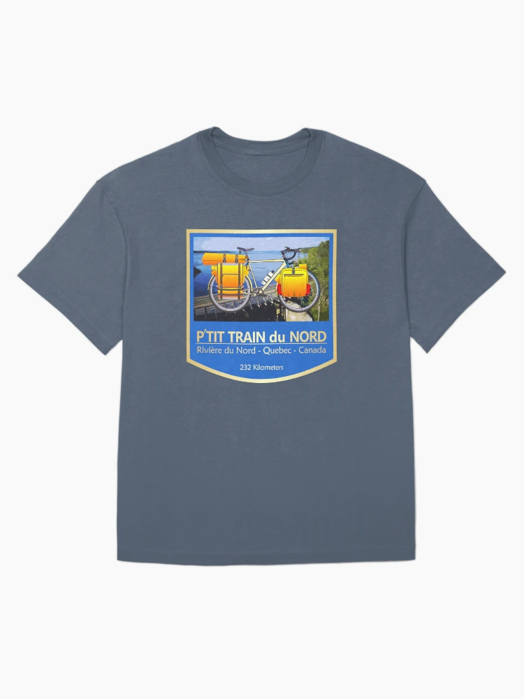 Aperçu 1 sur 7. T-shirt oversize avec l'œuvre P'tit Train du Nord (vélo2) créée et vendue par curranmorgan.