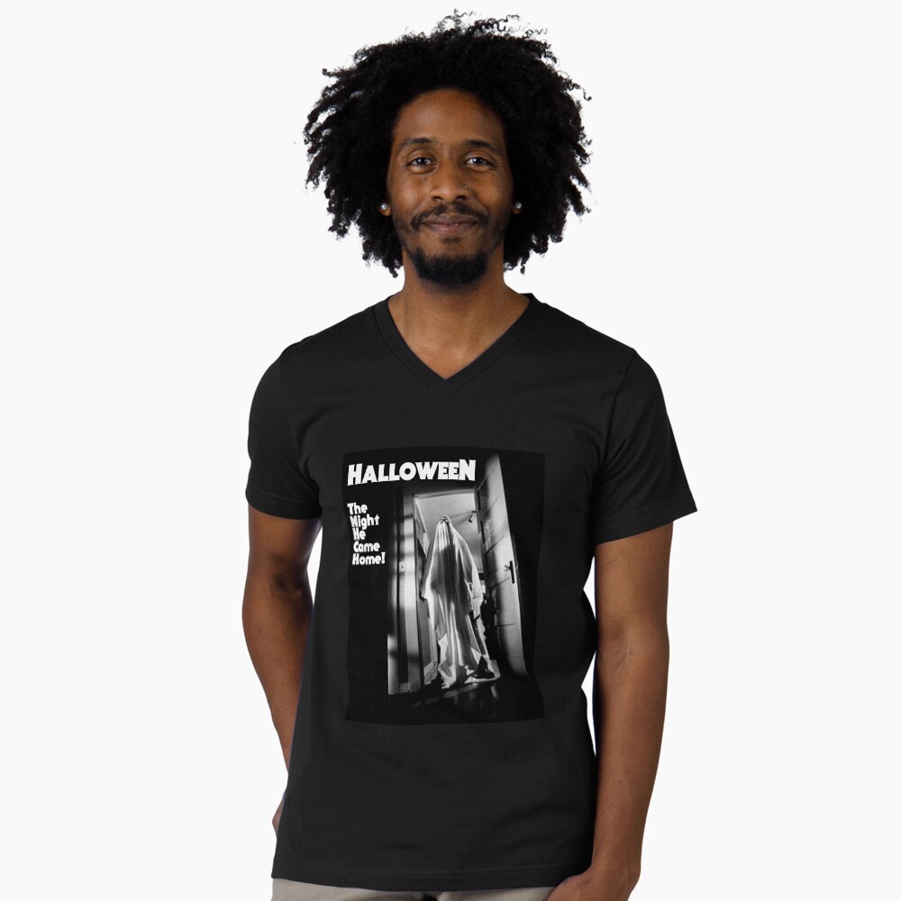 Aperçu de l'œuvre T-shirt col V créée et vendue par Bhamgraphics.