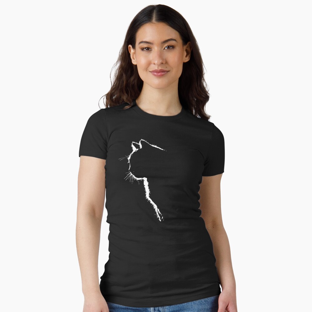Aperçu de l'œuvre T-shirt moulant créée et vendue par NVDesigns.