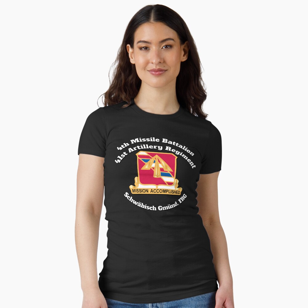Vista previa del artículo con la obra «Camiseta entallada», diseñado y vendido por HandmadeRee.
