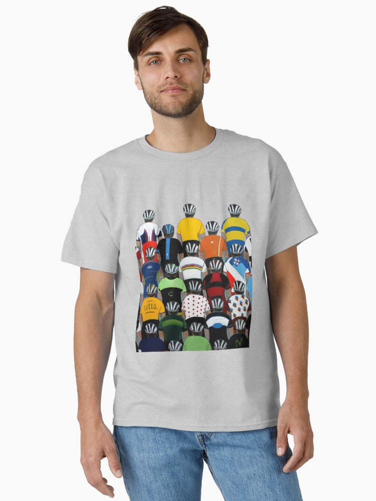 Aperçu 2 sur 7. T-shirt classique avec l'œuvre Maillots créée et vendue par AndyFarr.